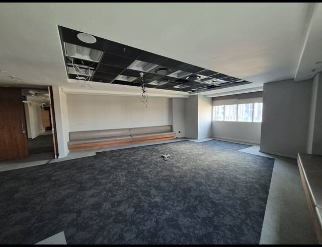 802M² OFFICE TO LET IN SANDTON CENTRAL